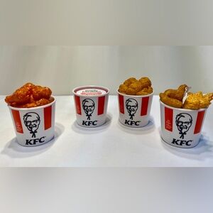 Mini brands KFC BUCKETS LOT